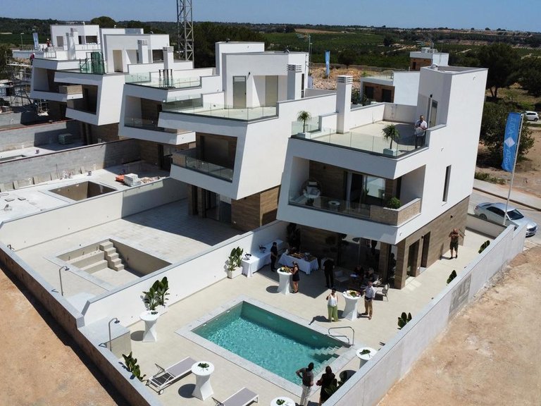 Villa for Sale in Lo Romero Golf, Alicante 45