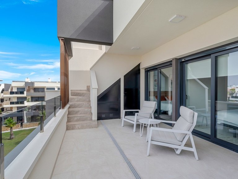 Apartment for Sale in Villamartin, Alicante 5