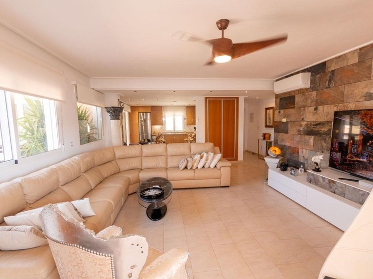 Apartment for Sale in Villamartin, Alicante 3