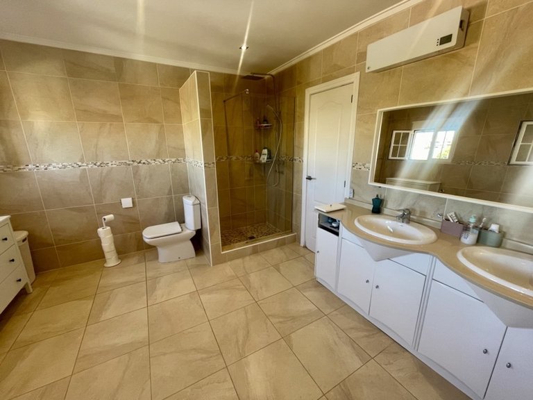Villa for Sale in La Marina, Alicante 5