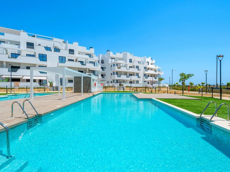 Apartment for Sale in Santa Rosalia Lake And Life Resort, Murcia 1