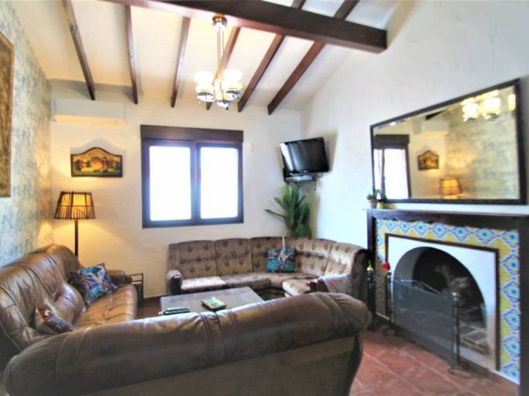 Villa for Sale in Cabo Roig, Alicante 14