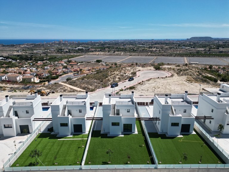 Villa for Sale in Bonalba, Alicante 22