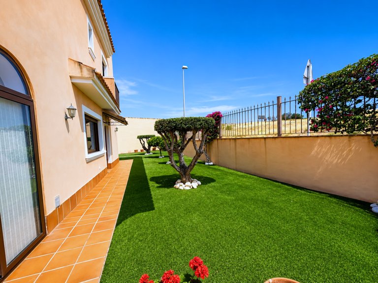 Villa for Sale in Altaona Golf And Country Village, Murcia 5