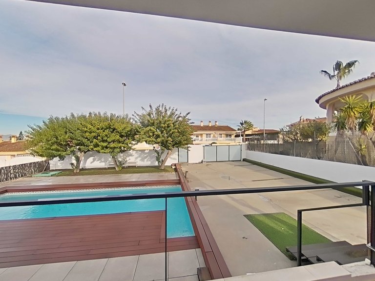 Villa for Sale in Benijofar, Alicante 2