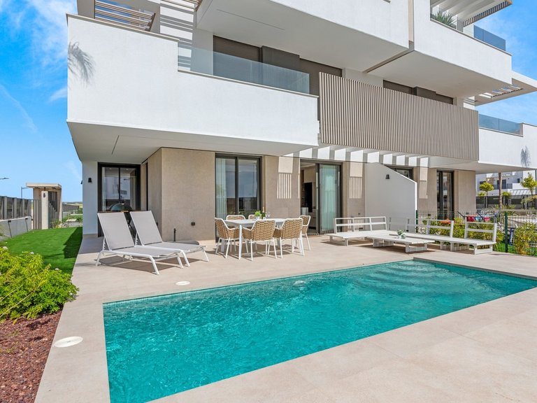 Apartment for Sale in Santa Rosalia Lake And Life Resort, Murcia 1