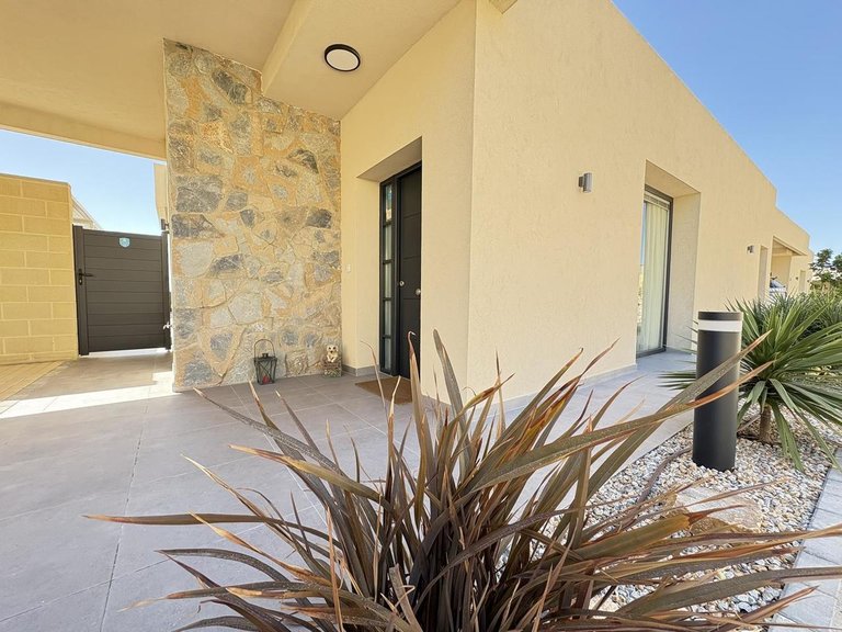 Villa for Sale in Altaona Golf And Country Village, Murcia 10