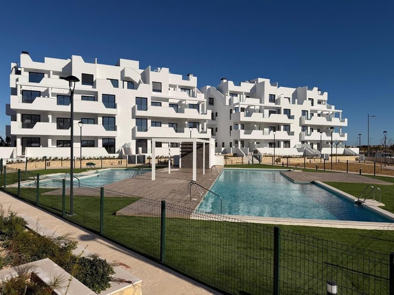 Apartment for Sale in Santa Rosalia Lake And Life Resort, Murcia 1