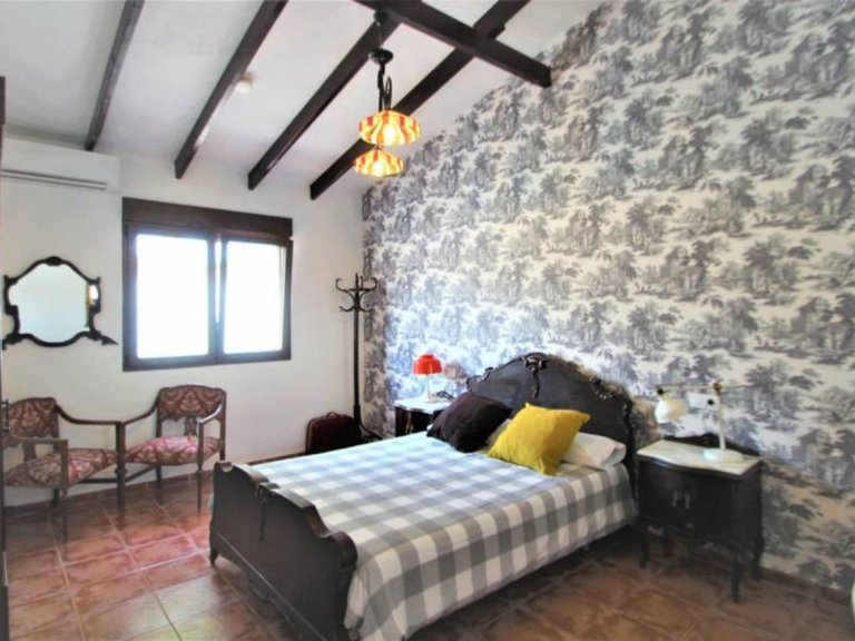 Villa for Sale in Cabo Roig, Alicante 24