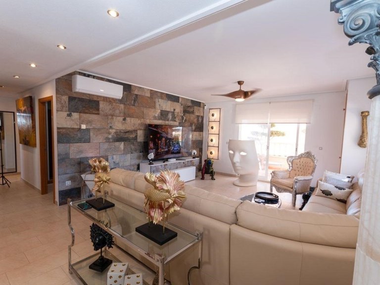 Apartment for Sale in Villamartin, Alicante 31