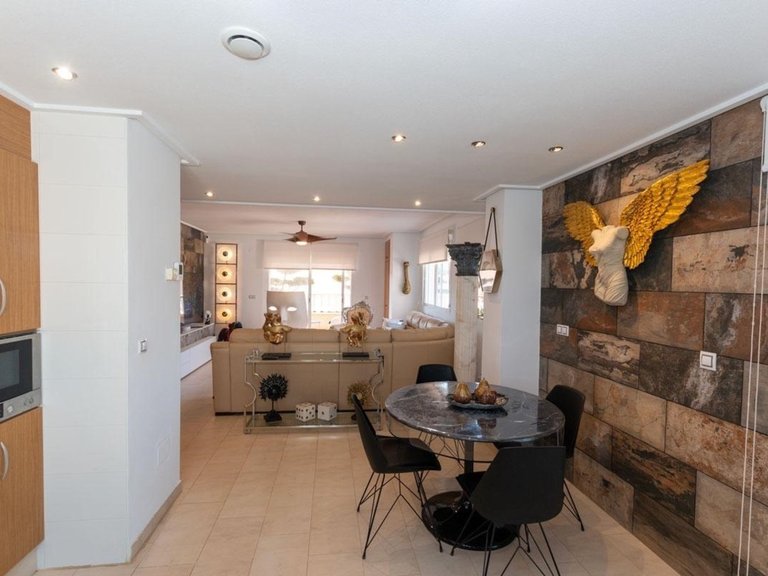 Apartment for Sale in Villamartin, Alicante 24