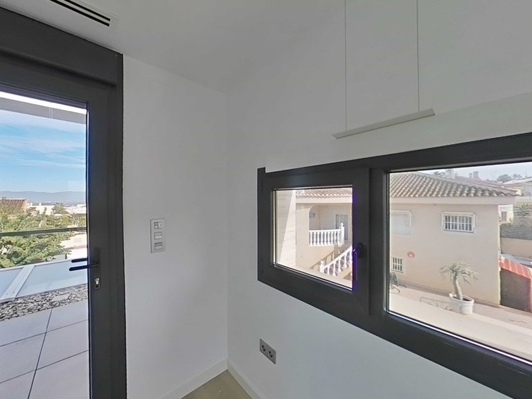 Villa for Sale in Benijofar, Alicante 36