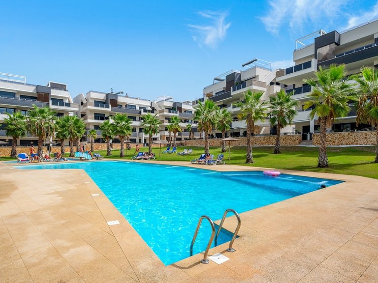 Apartment for Sale in Villamartin, Alicante 33