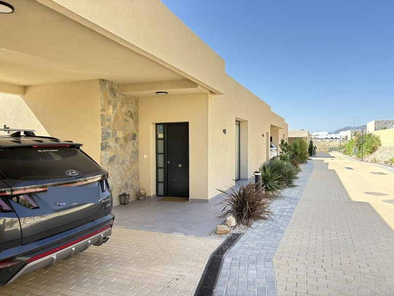 Villa for Sale in Altaona Golf And Country Village, Murcia 8