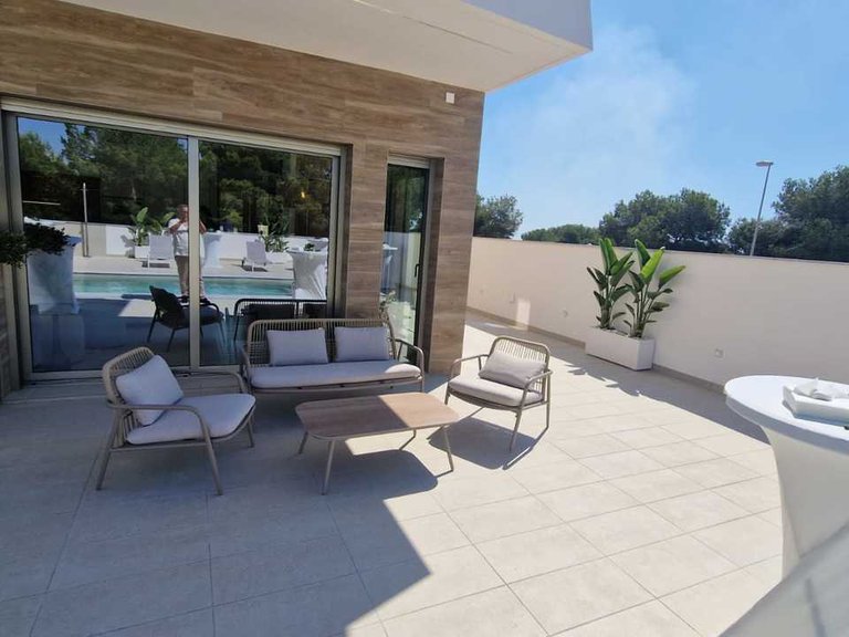 Villa for Sale in Lo Romero Golf, Alicante 42