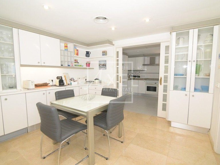 Villa for Sale in Llucmajor, Balearic Islands 3