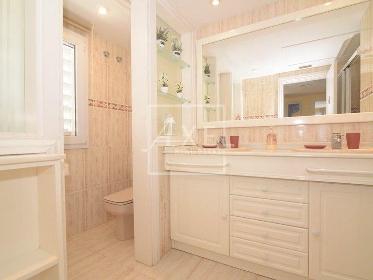 Villa for Sale in Llucmajor, Balearic Islands 10