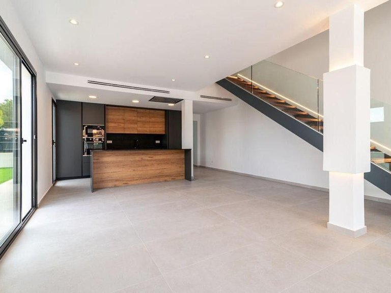 Town House for Sale in Llucmajor, Balearic Islands 3