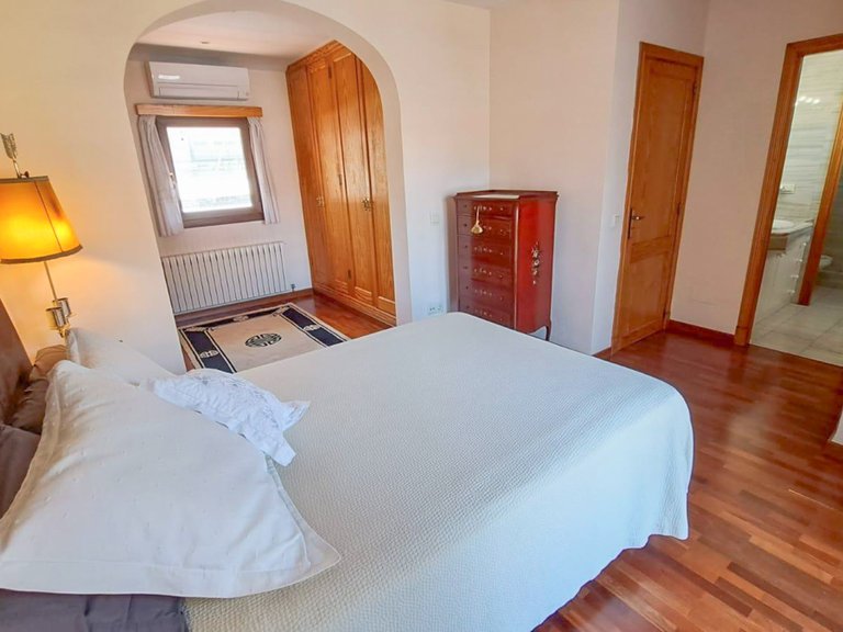 Villa for Sale in Palma De Mallorca, Balearic Islands 11