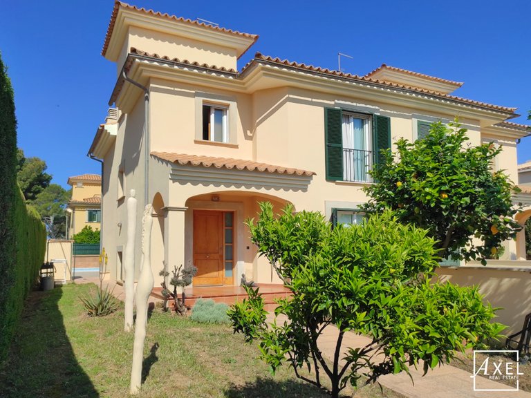 Town House for Sale in Llucmajor, Balearic Islands 2