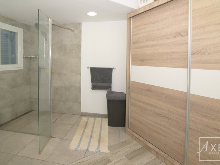 Villa for Sale in Llucmajor, Balearic Islands 10