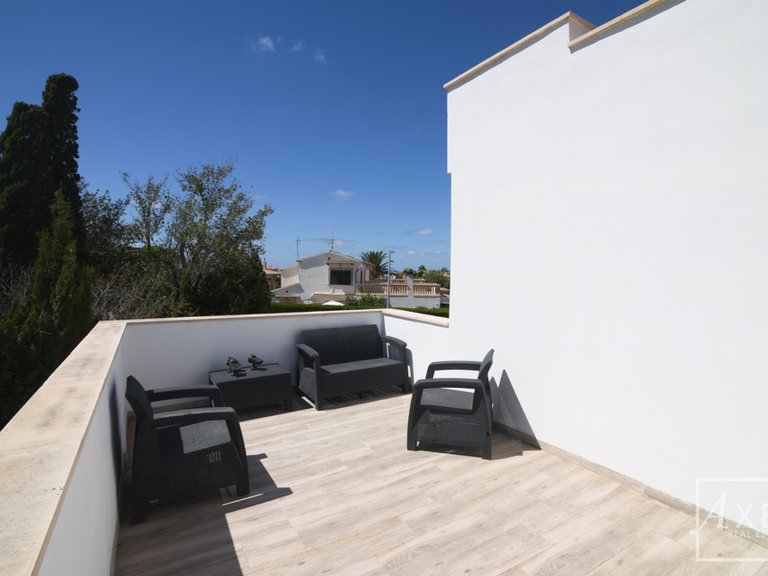 Villa for Sale in Llucmajor, Balearic Islands 16