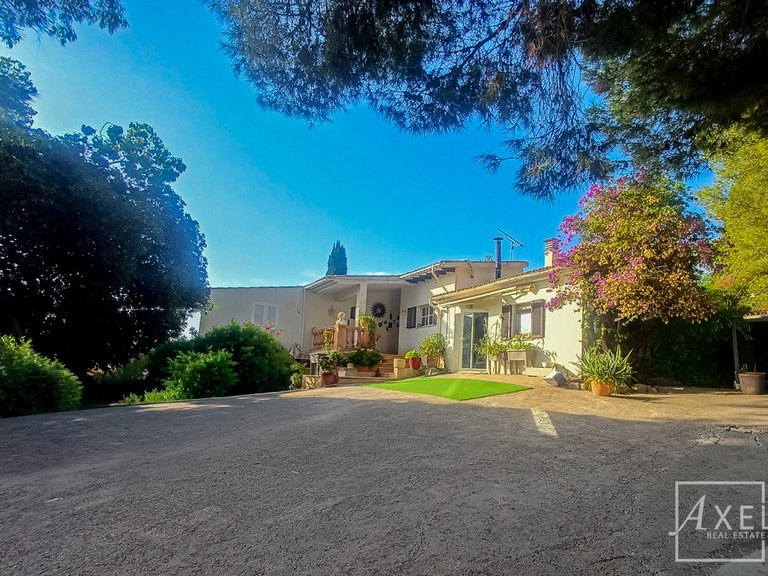 Town House for Sale in Palma De Mallorca, Balearic Islands 2