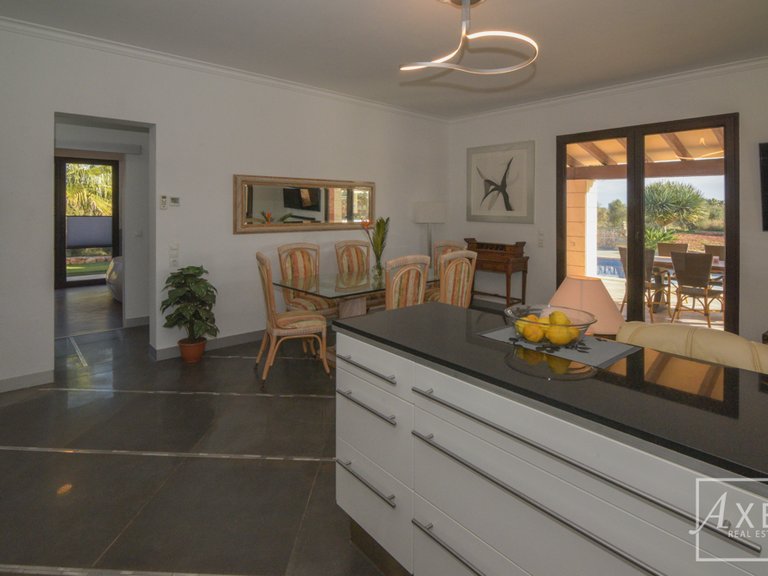 Town House for Sale in Llucmajor, Balearic Islands 4