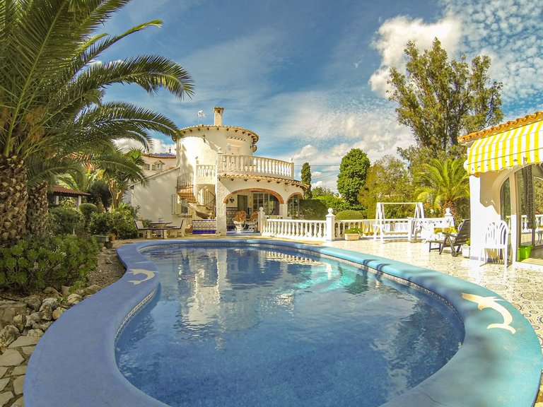 Villa for Sale in Denia, Alicante 2