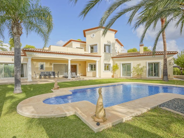 Villa for Sale in Benissa, Alicante 1
