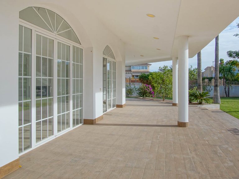 Villa for Sale in Alfas Del Pi, Alicante 42