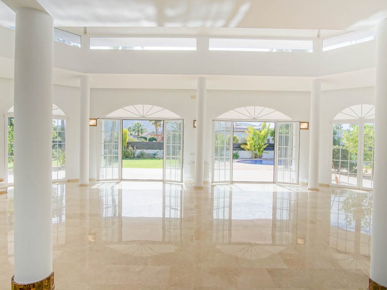 Villa for Sale in Alfas Del Pi, Alicante 34