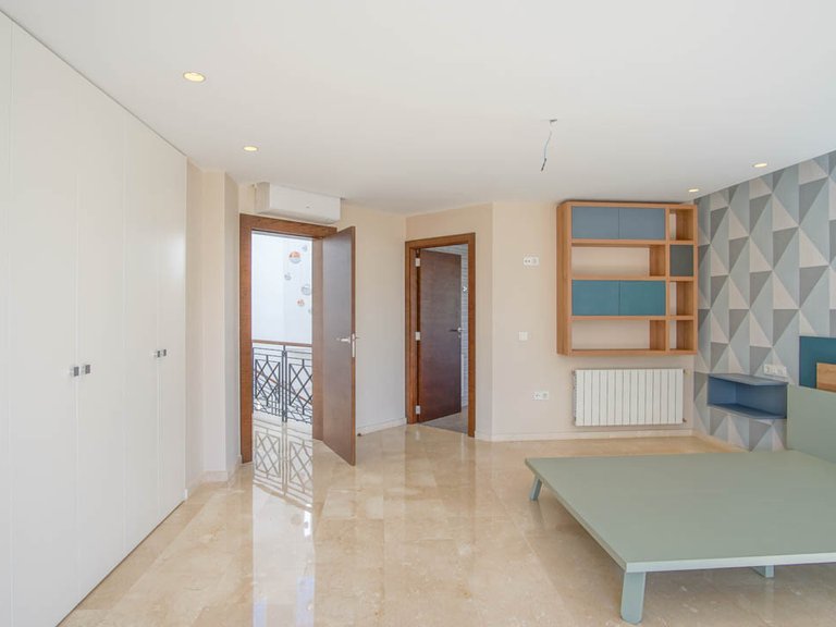 Villa for Sale in Alfas Del Pi, Alicante 23
