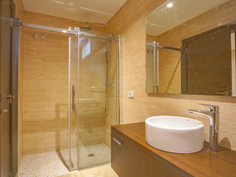 Villa for Sale in Alfas Del Pi, Alicante 11