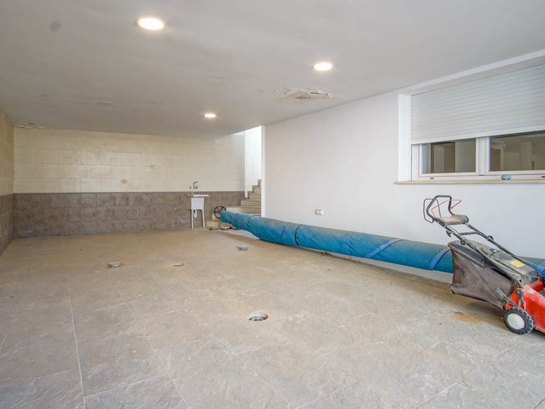 Villa for Sale in Alfas Del Pi, Alicante 6