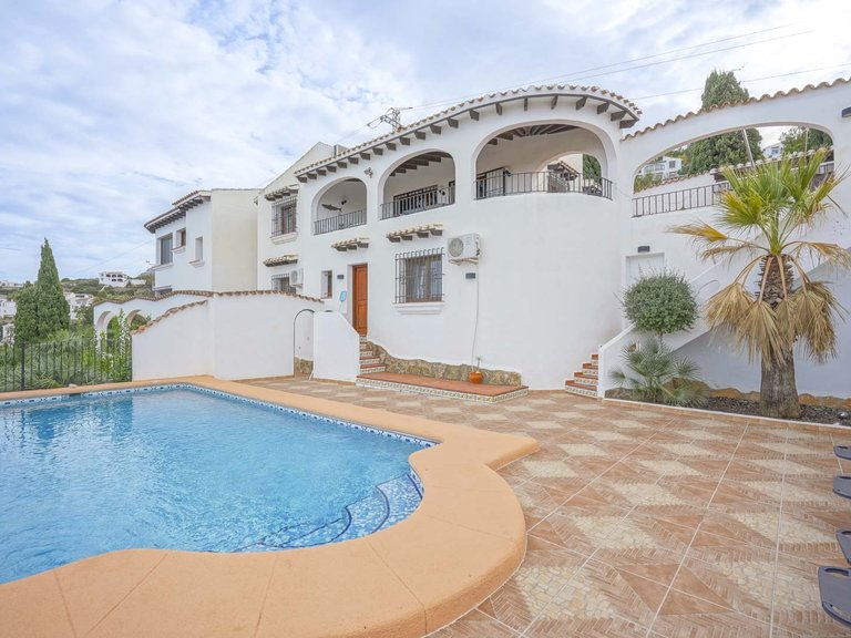 Villa for Sale in Pego, Alicante 1