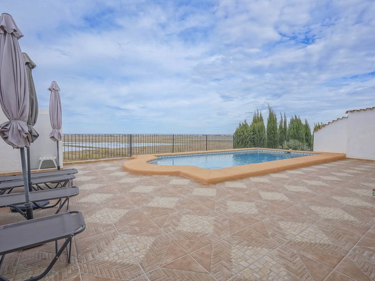 Villa for Sale in Pego, Alicante 5