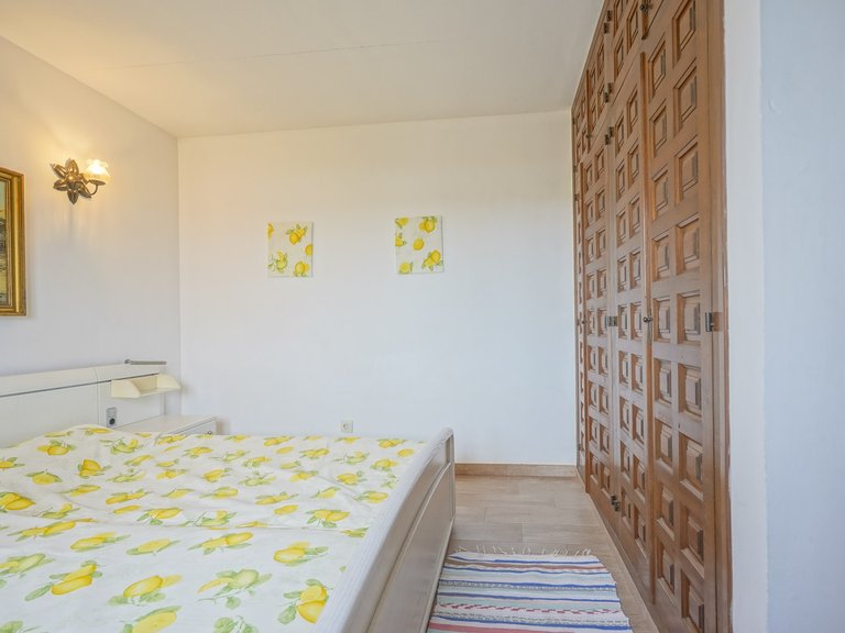 Villa for Sale in Pego, Alicante 26
