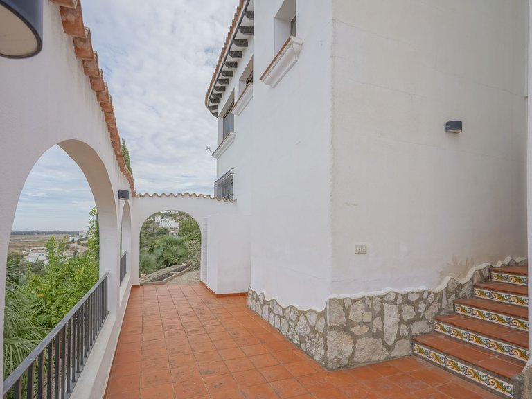 Villa for Sale in Pego, Alicante 39