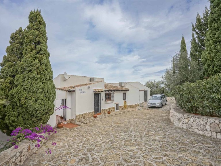 Villa for Sale in Pego, Alicante 46