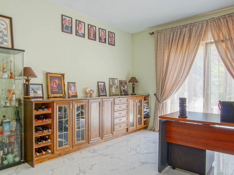 Villa for Sale in La Nucia, Alicante 31