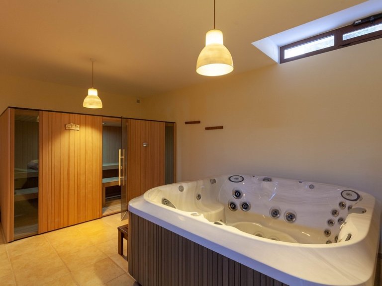 Villa for Sale in Calpe, Alicante 27