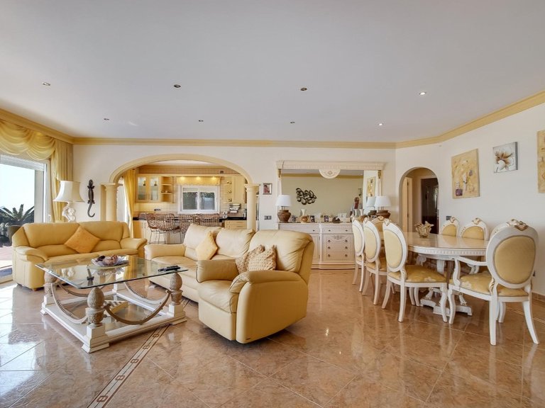 Villa for Sale in Moraira, Alicante 18
