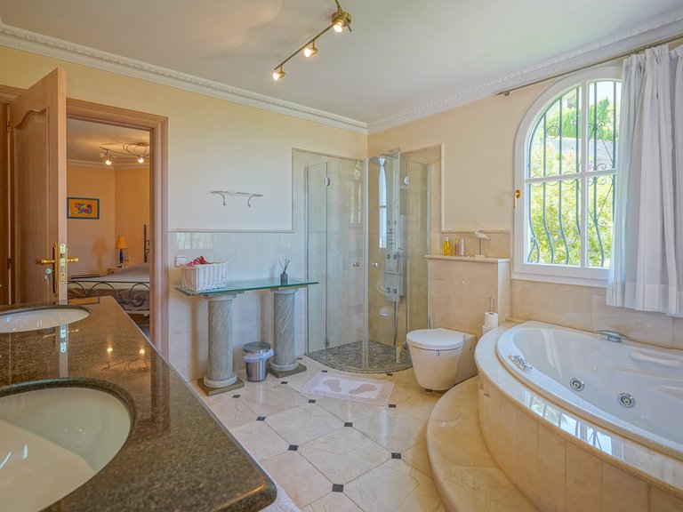 Villa for Sale in Pedreguer, Alicante 27
