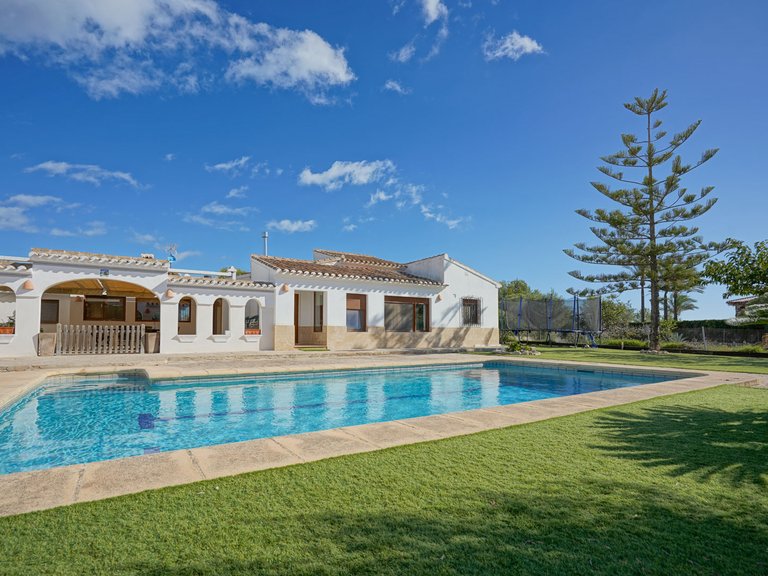 Villa for Sale in Javea, Alicante 40