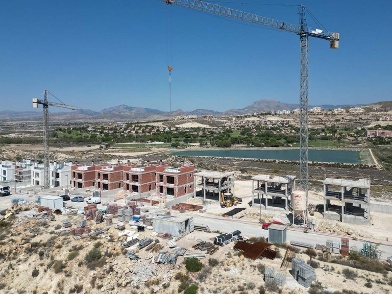 Villa for Sale in El Campello, Alicante 28