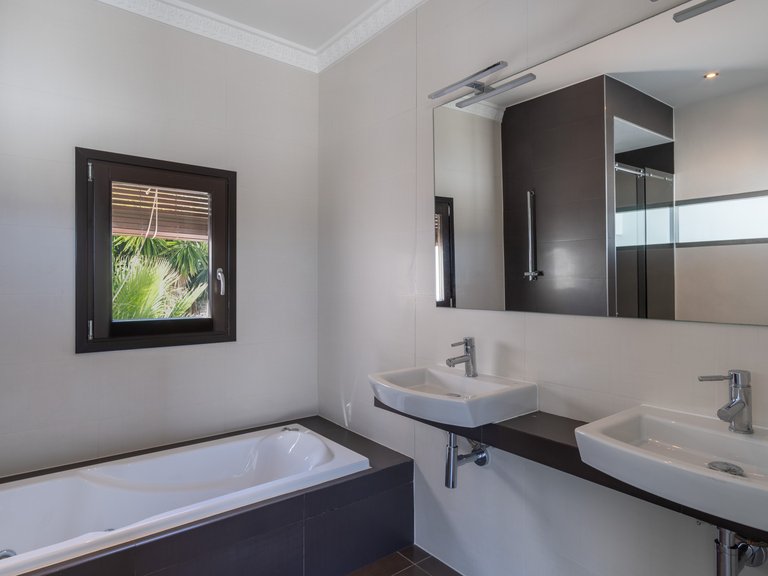 Villa for Sale in Moraira, Alicante 27