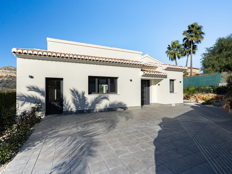 Villa for Sale in Javea, Alicante 35