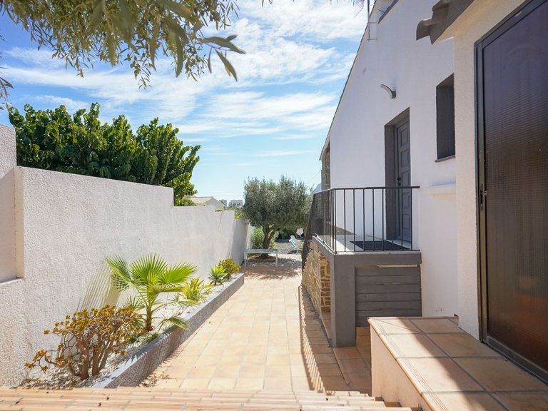 Villa for Sale in Calpe, Alicante 42