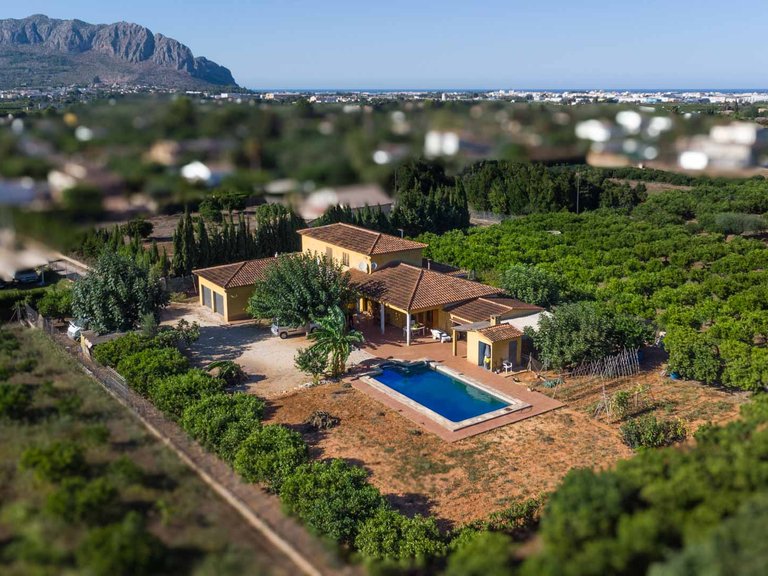 Villa for Sale in Pedreguer, Alicante 1